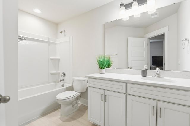 7722 Park Gate Drive, North Charleston, SC 29418