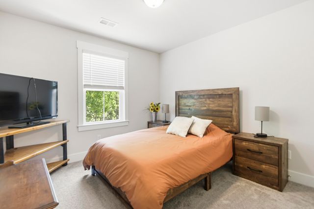 7722 Park Gate Drive, North Charleston, SC 29418