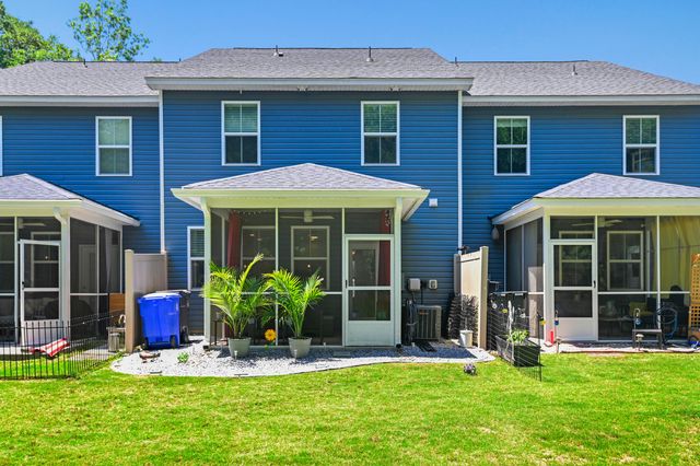 7722 Park Gate Drive, North Charleston, SC 29418