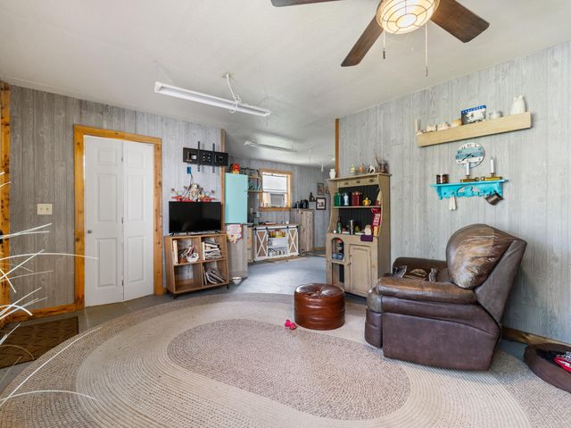 182 Smith Road, Collegeport, TX 77465