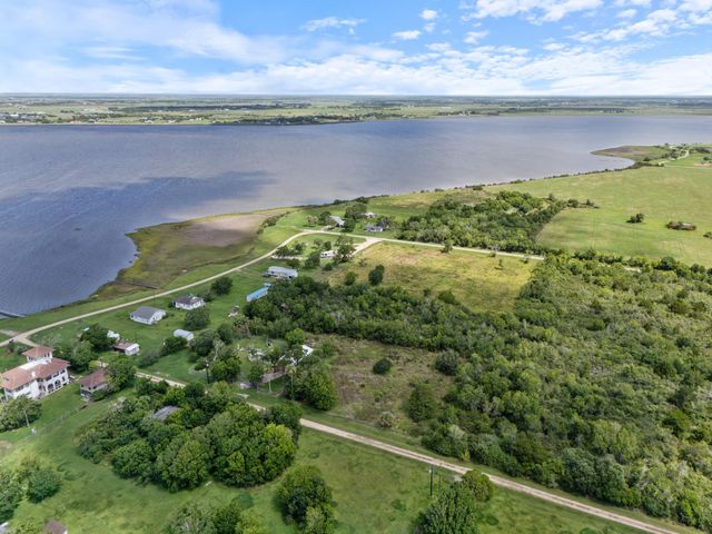 182 Smith Road, Collegeport, TX 77465