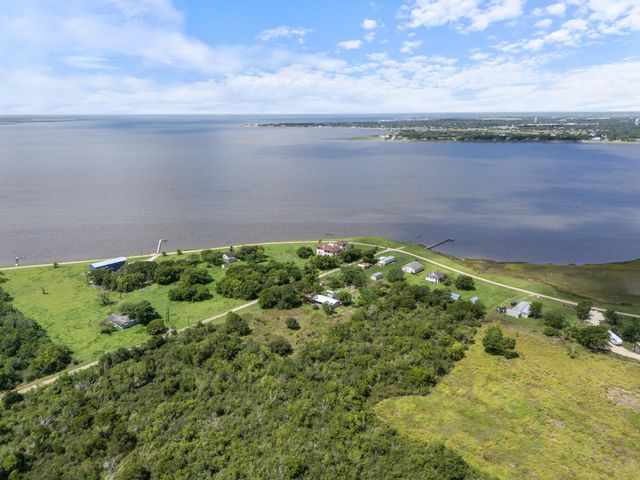 182 Smith Road, Collegeport, TX 77465