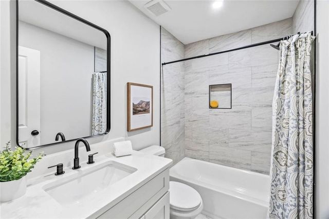 2811 Eunice Holcomb Circle, Dacula, GA 30019