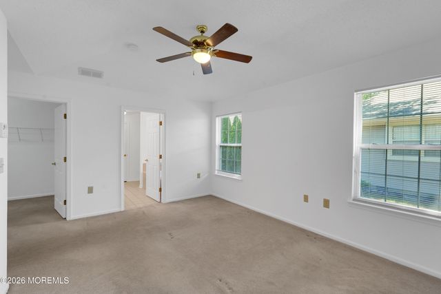 21 Tudor Court, Jackson, NJ 08527