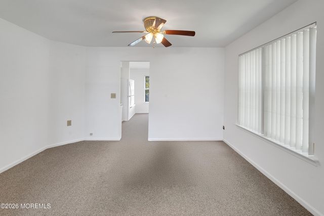 21 Tudor Court, Jackson, NJ 08527