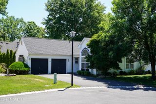 21 Tudor Court, Jackson, NJ 08527
