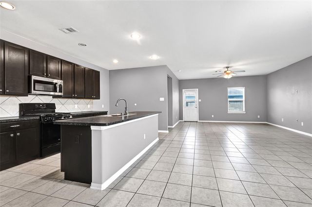 2609 Pearl Court, Texas City, TX 77591