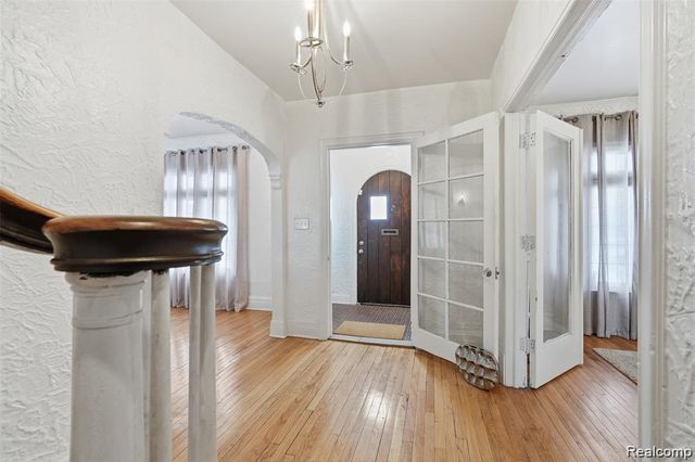 16834 Muirland Street, Detroit, MI 48221