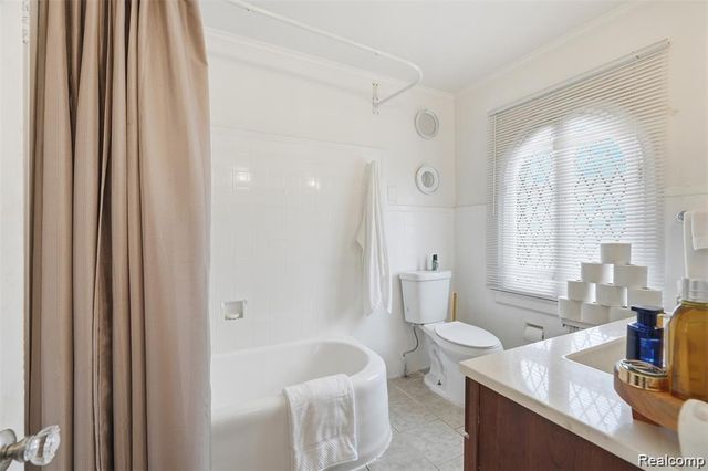 16834 Muirland Street, Detroit, MI 48221