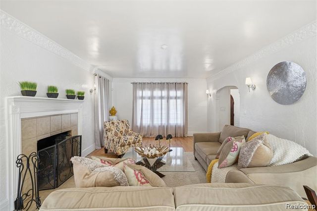 16834 Muirland Street, Detroit, MI 48221