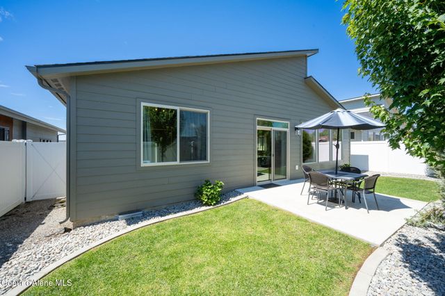 1490 W Moselle Dr, Coeur D'alene, ID 83814