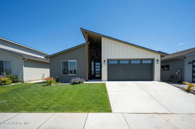 1490 W Moselle Dr, Coeur D'alene, ID 83814