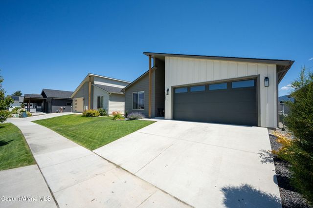 1490 W Moselle Dr, Coeur D'alene, ID 83814