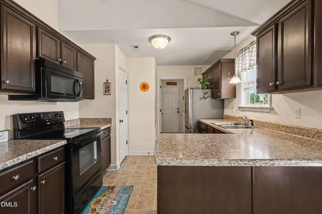 25 Lawrence Court, Smithfield, NC 27577