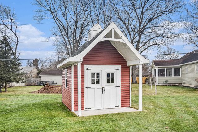 51646 Walerko Drive, Elkhart, IN 46514