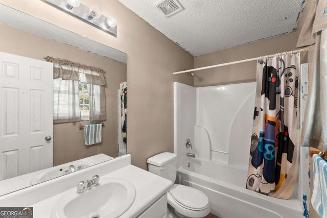 174 Wisteria Trail, Mount Airy, GA 30563