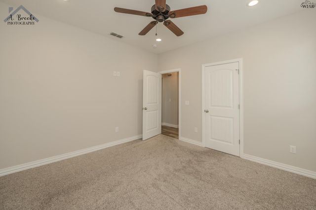 2306 W RATHGEBER ROAD, Wichita Falls, TX 76310