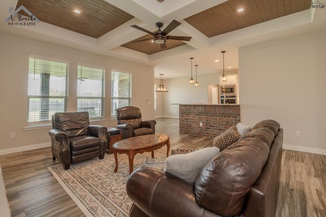2306 W RATHGEBER ROAD, Wichita Falls, TX 76310