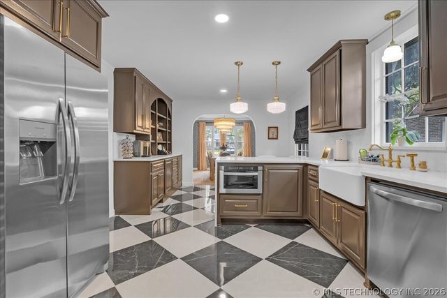 1613 S Delaware Avenue, Tulsa, OK 74104