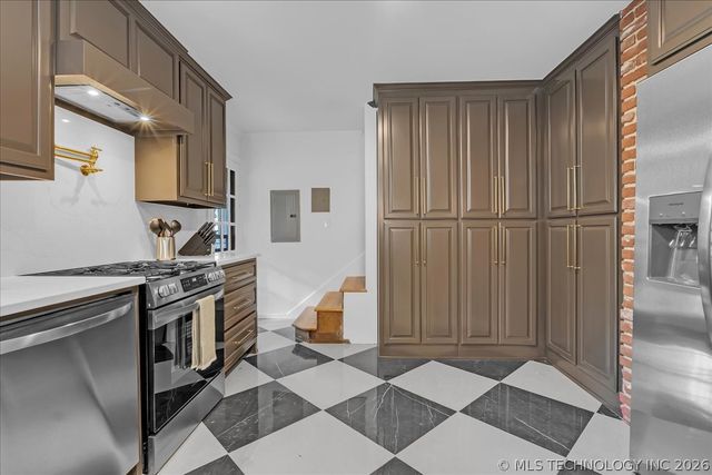 1613 S Delaware Avenue, Tulsa, OK 74104