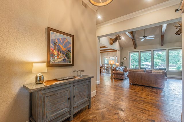 6901 Chestnut Ridge Drive, Argyle, TX 76226