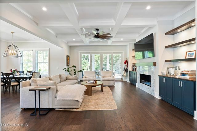 1933 Loblolly Landing Lane, Wilmington, NC 28411