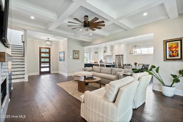 1933 Loblolly Landing Lane, Wilmington, NC 28411