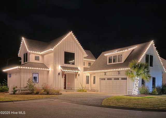 1933 Loblolly Landing Lane, Wilmington, NC 28411