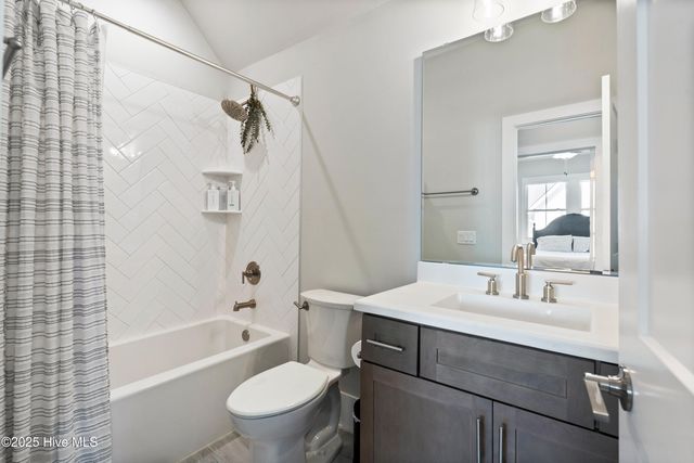 1933 Loblolly Landing Lane, Wilmington, NC 28411