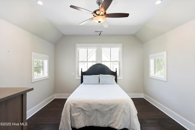 1933 Loblolly Landing Lane, Wilmington, NC 28411