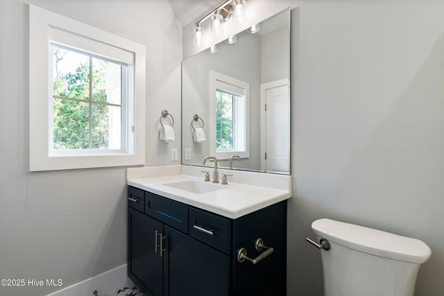 1933 Loblolly Landing Lane, Wilmington, NC 28411