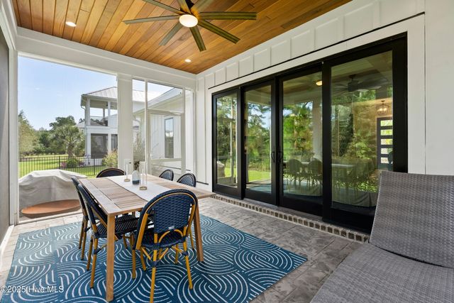 1933 Loblolly Landing Lane, Wilmington, NC 28411