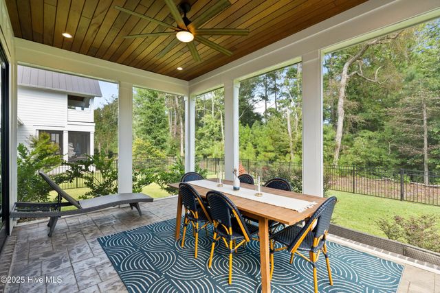 1933 Loblolly Landing Lane, Wilmington, NC 28411