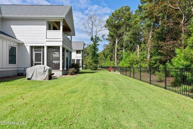 1933 Loblolly Landing Lane, Wilmington, NC 28411