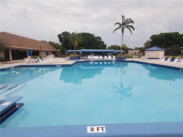 2635 NW 104th Ave 402, Sunrise, FL 33322