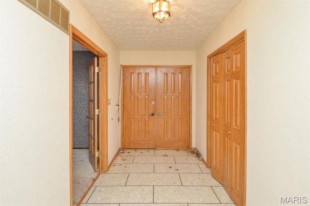 74 Glen Echo Drive, Glen Carbon, IL 62034