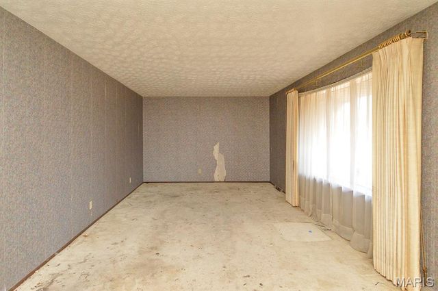 74 Glen Echo Drive, Glen Carbon, IL 62034