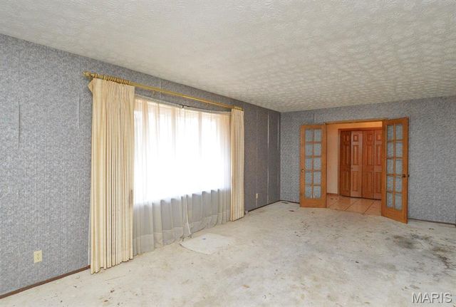 74 Glen Echo Drive, Glen Carbon, IL 62034