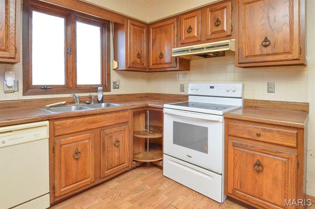 74 Glen Echo Drive, Glen Carbon, IL 62034