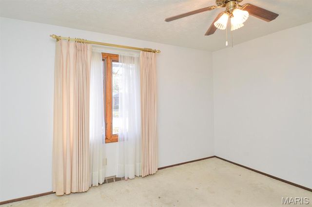 74 Glen Echo Drive, Glen Carbon, IL 62034