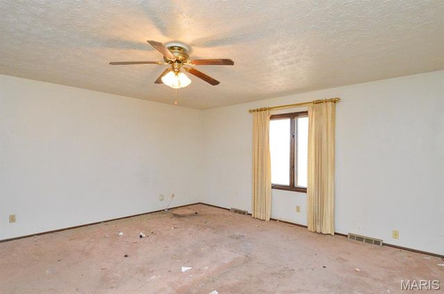 74 Glen Echo Drive, Glen Carbon, IL 62034