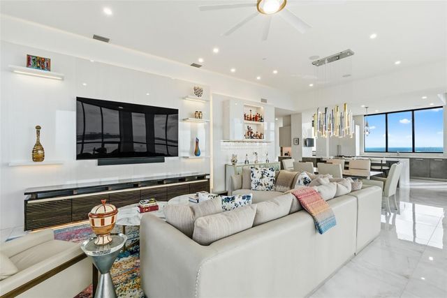 33 S PALM AVENUE 1701, Sarasota, FL 34236