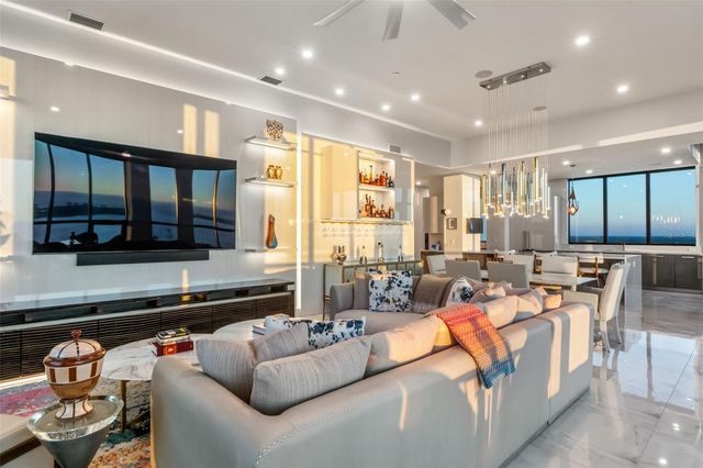 33 S PALM AVENUE 1701, Sarasota, FL 34236