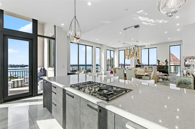 33 S PALM AVENUE 1701, Sarasota, FL 34236