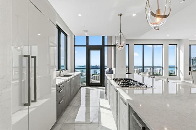 33 S PALM AVENUE 1701, Sarasota, FL 34236