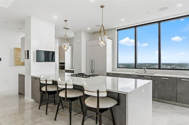 33 S PALM AVENUE 1701, Sarasota, FL 34236