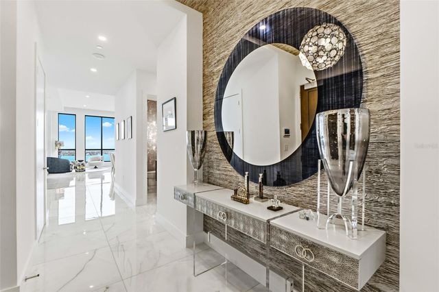 33 S PALM AVENUE 1701, Sarasota, FL 34236