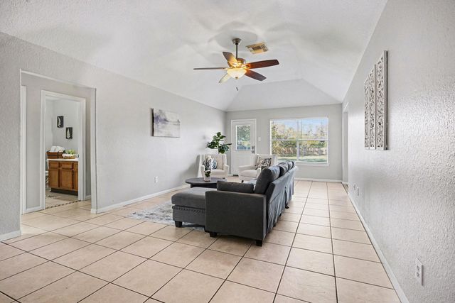 2705 Clara Lane, Texas City, TX 77590