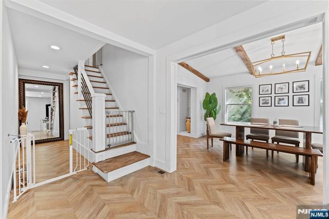 9 Lawnwood Avenue, Newton, NJ 07860