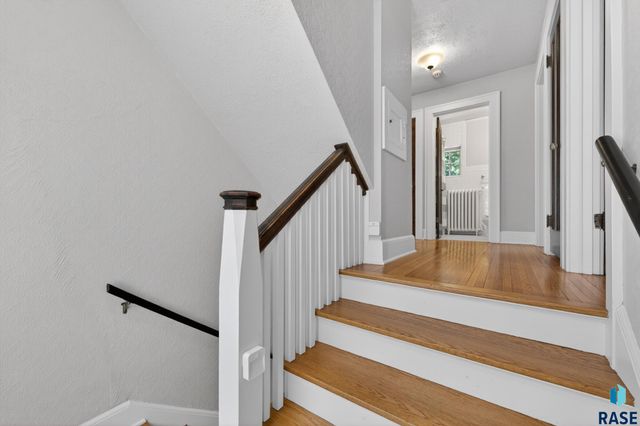 1220 S Main Ave Avenue, Sioux Falls, SD 57105